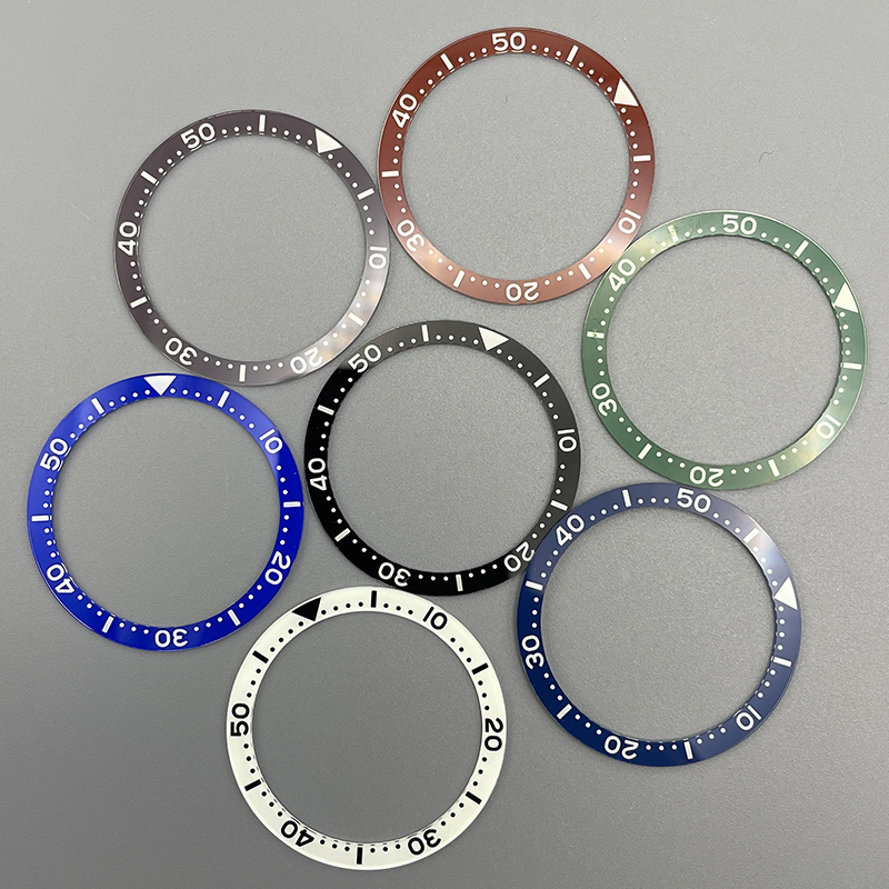 38 ミリメートルフラットアクリル夜光時計ベゼル 38*31 - Reel Case のレビューと価格